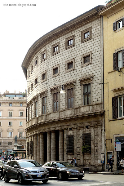 Palais Massimo alle Colonne マッシモ・アッレ・コロンネ宮