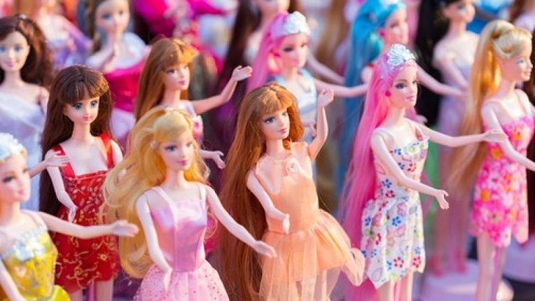 Kapan Boneka Barbie Lahir ke Dunia?