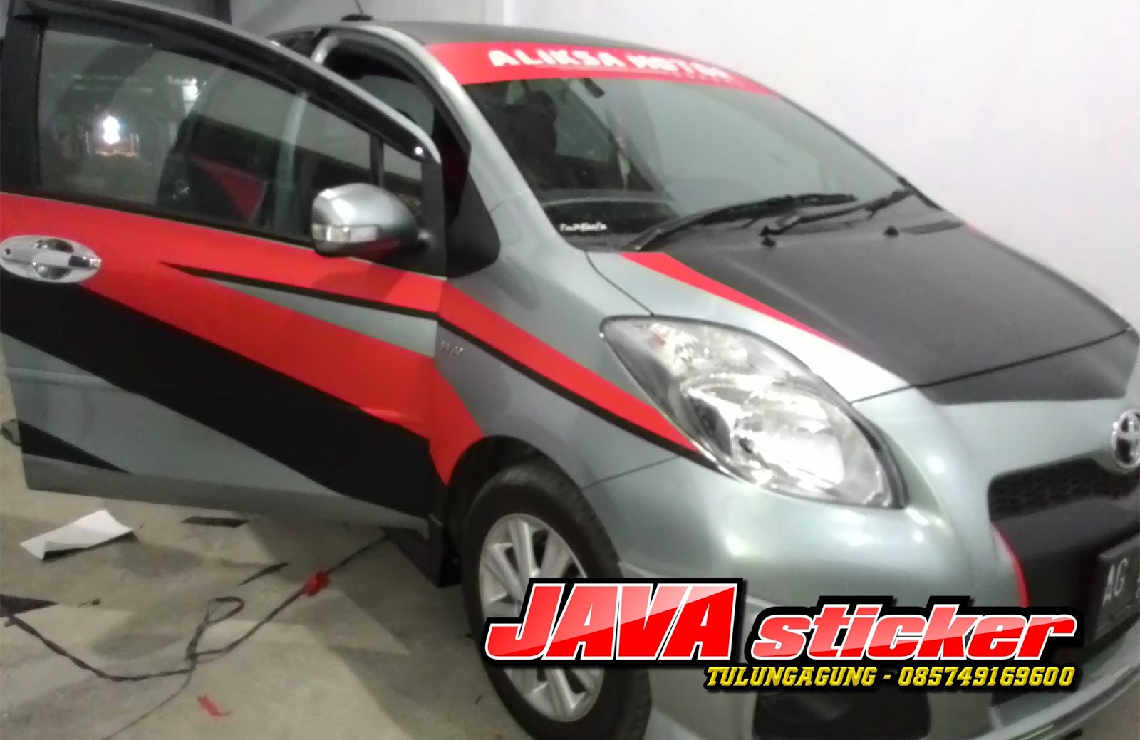 Toyota Yaris JAVA STICKER