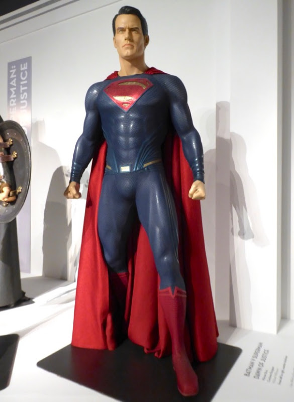 Henry Cavill Dawn of Justice Superman movie costume