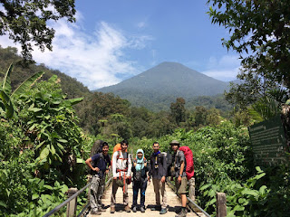 Pendakian Gunung Pangrango - Menapaki Lembah Mandalawangi