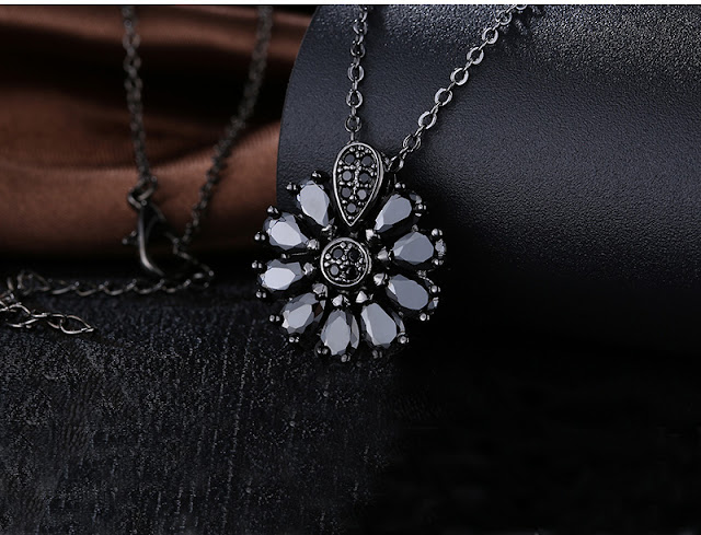 necklaces for women