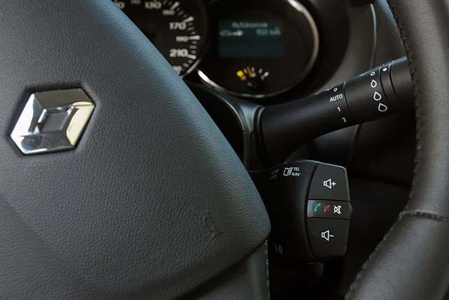 Renault Fluence Dynamique 2012 Interior