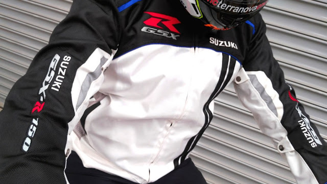 Jaket Suzuki GSX R150 dan GSX S150 Indonesia