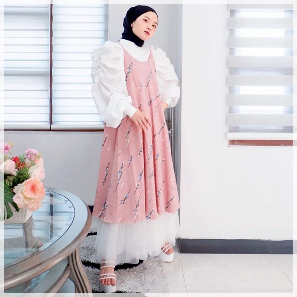 ide-ootd-hijaber-dress-pink