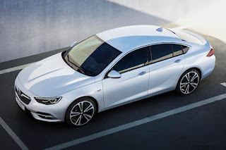 Vauxhall Insignia Grand Sport (2018) Front Side