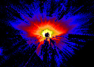 The inner, yellow portion of HD 61005's disk spans 5.4 billion miles, or about the width of Neptune's orbit in our own solar system