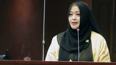 PTUN Batalkan Kenaikan UMP DKI Jakarta, Anies Disarankan Ajukan Banding