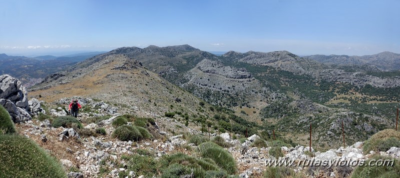 Subida al Martín Gil y Crestería de Sierra Blanquilla