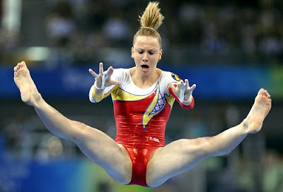 In Beijing Sandra Izbasa won women’s floor exercise competition 