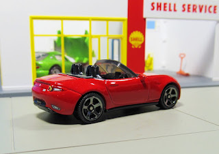 Matchbox  Mazda MX-5 Miata