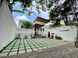 Villa Trinity GRDN ( Private Pool Air Panas & Billiard ) Bandung