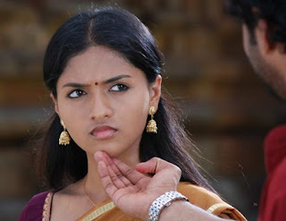 02sunaina stills in Yathumagi movie