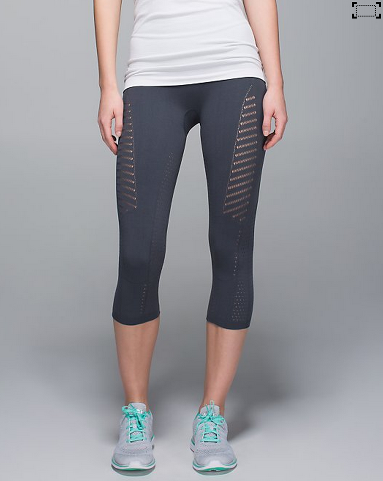 http://www.anrdoezrs.net/links/7680158/type/dlg/http://shop.lululemon.com/products/clothes-accessories/crops-run/Light-Speed-Crop?cc=17477&skuId=3619706&catId=crops-run