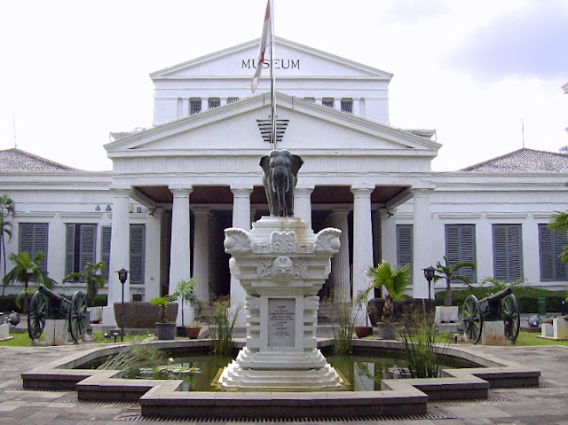 5 Manfaat Berkunjung Ke Museum Bagi Semua Orang 