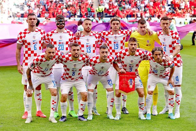 SELECCIÓN DE CROACIA. Temporada 2022-23. Dejan Lovren, Josko Gvardiol, Nikola Vlasic, Borna Sosa, Dominik Livakovic, Ivan Perisic. Marcelo Brozovic, Mateo Kovacic, Josip Juranovic, Andrej Kramaric, Luka Modric. SELECCIÓN DE MARRUECOS 0 SELECCIÓN DE CROACIA 0 Miércoles 23/11/2022, 11:00 horas. XXII Copa Mundial de fútbol de la FIFA Catar 2022, fase de grupos, Grupo F, jornada 1. Al Khor, Catar, Al Bayt Stadium: 59.407 espectadores. GOLES: No hubo.