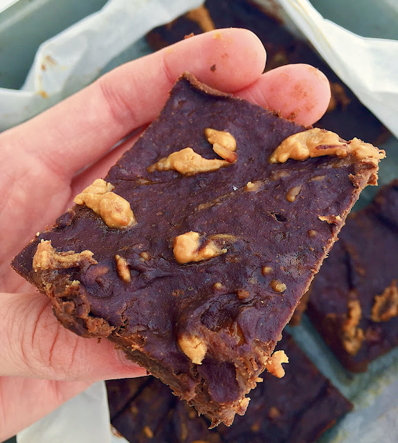 Chocolate Peanut Butter Protein Brownies (Gluten Free, Vegan)