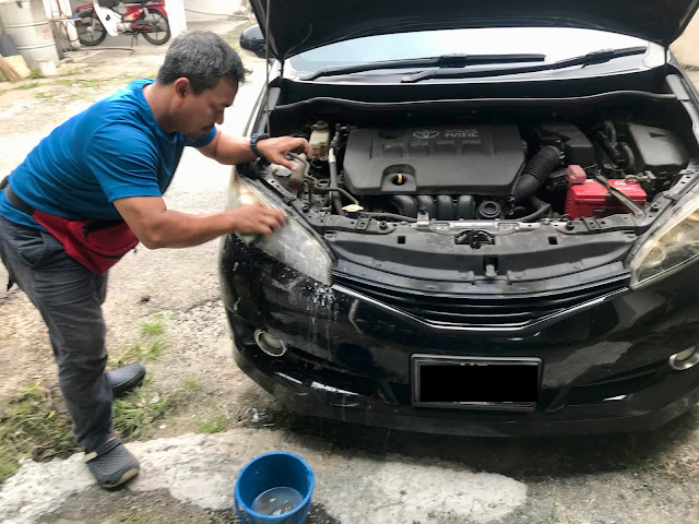 Coating lampu kereta untuk hilangkan kekuningan