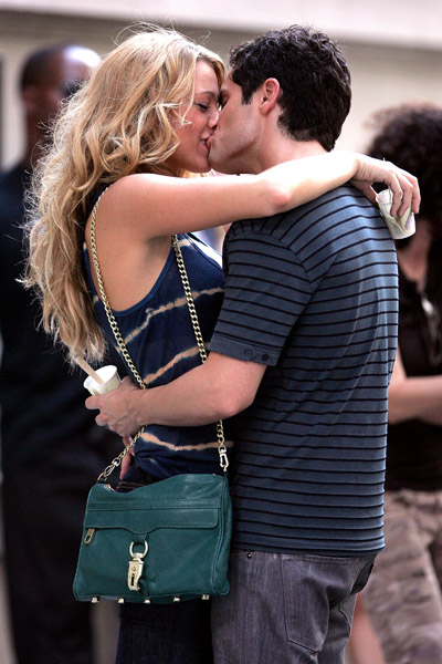 blake lively penn badgley back together. sure has been getting ack new