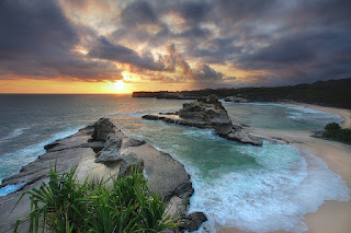 Pantai Klayar - Wisata Eksotik Pacitan yang Mempesona