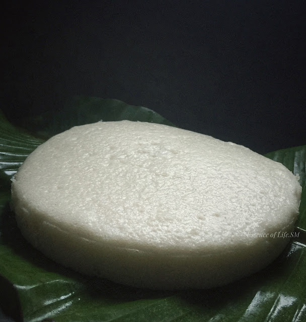 STEAMED RICE CAKES