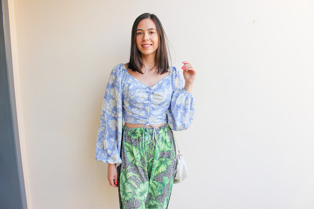 Look: mix de estampas azul e verde!