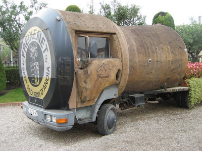 Ginormous Cork Truck Big Hit at Barcelona Wedding