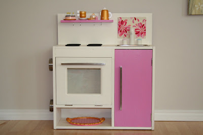 Play Kitchen Retro on Blogspot Com 2010 01 Retro Modern Diy Play Kitchen Html