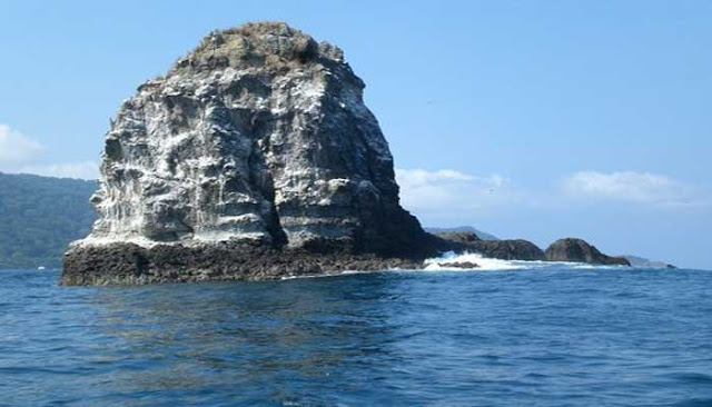 Pulau Batu Mandi 