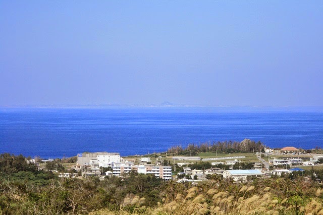 多幸山から見た伊江島の写真