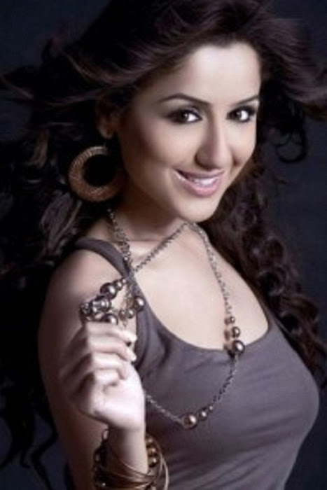 mallika kapoor unseen pics