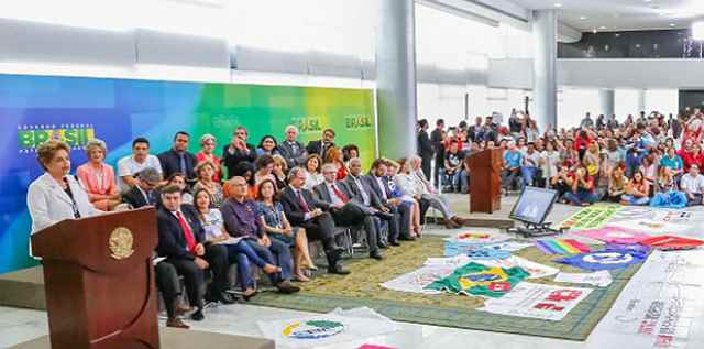 Presidenta Dilma Rousseff fez duro discurso republicado pela Aldeia