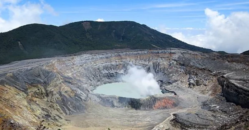 Penyebab Erupsi Gunung Tangkuban Perahu