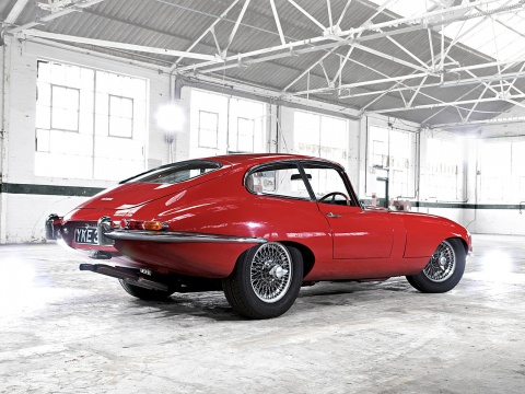 Jaguar E Type 50 anos