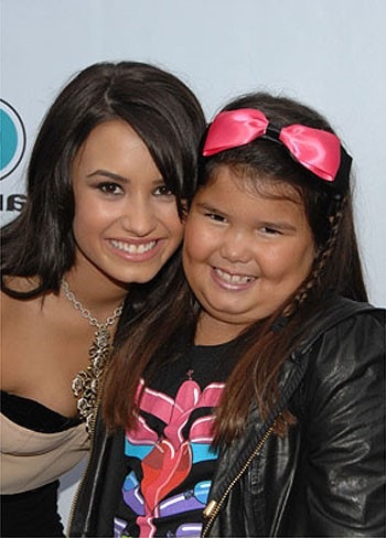 Madison De La Garza. Demi Lovato and Madison de la