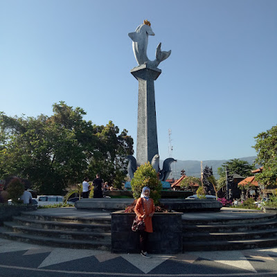 Pantai Lovina Singaraja