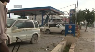 Un grupo de hombres armados ingresó a un hotel de Mogadiscio tras la explosión de un coche bomba.