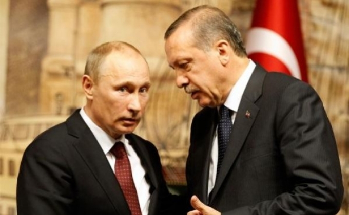 Ucraina, Erdogan telefona a Putin: "Cessate il fuoco il prima possibile"