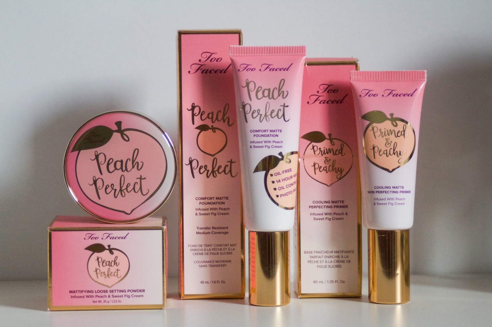 Too Faced Sweet Peach proizvodi: primer, tekući puder i puder u prahu