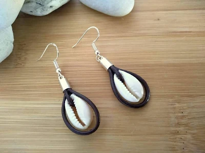 pendientes carcolas cowrie