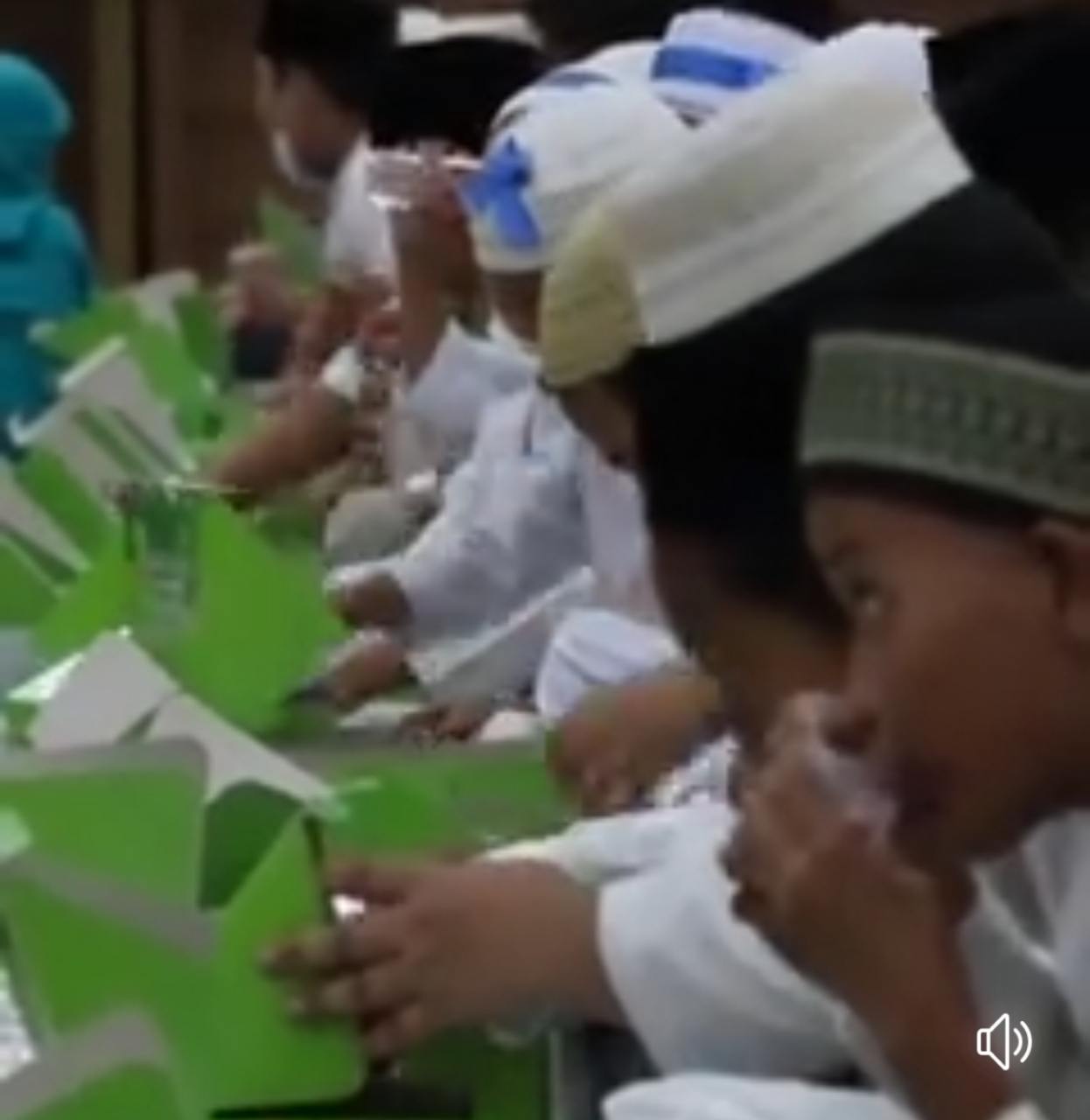 Buka Puasa Di Rumah Dinas, Gubsu: Kini Giliran Anak - Anak Yatim