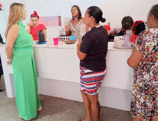 Primeira-dama da Paraíba conhece projeto Escola de Reforço Dona Boneca e discute futuras parcerias para ampliação