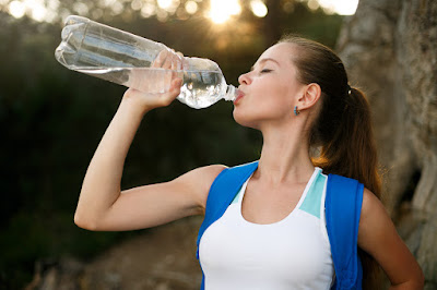 Minum Air Kosong Juga Boleh Memudaratkan Kesihatan