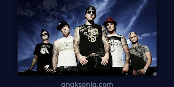 Makna Sebenarnya di Balik Lagu Dear God dari Avenged Sevenfold dengan Terjemahan