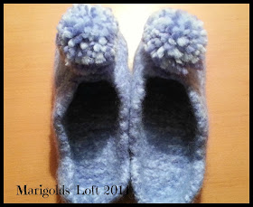 Drops felted slippers
