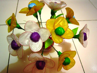 Gambar Bunga Cantik Dari Kantong Plastik Kresek Bekas