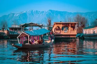 <img source='pic.gif' alt='House Boat in Dal Lake Kashmir India.' />