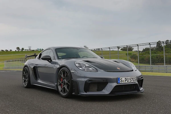 Porsche 718 Cayman GT4 RS: preço R$ 1,157 milhão - fotos e detalhes