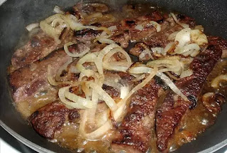 Beef Liver And Onions With White Wine