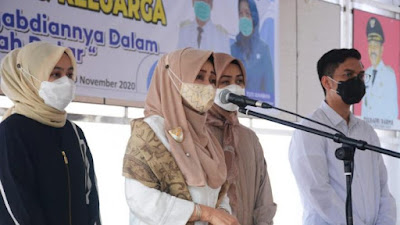  Sampaikan Terima Kasih, Pemerintah Daerah Resmi Melepas Isteri Almarhum Bupati Irdinansyah Tarmizi